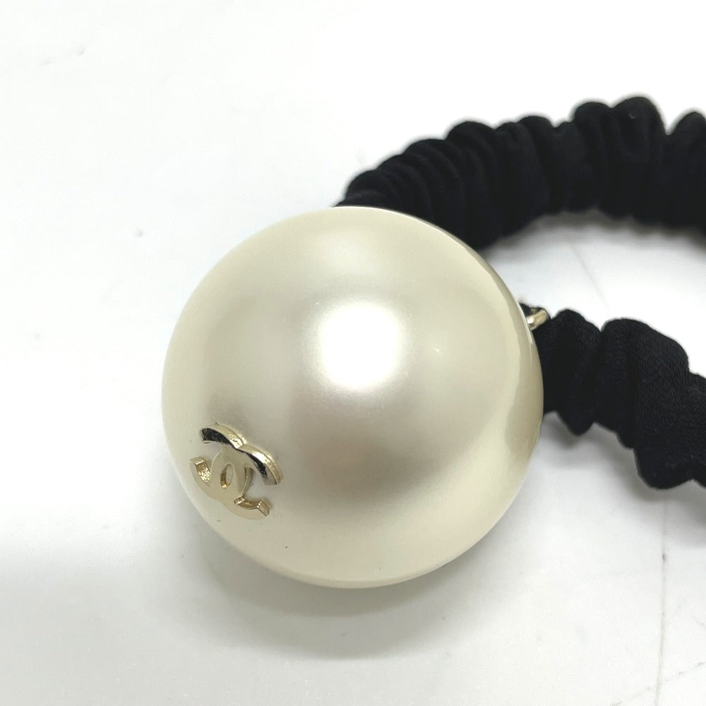 CHANEL Hair rubber Fake pearls, rubber Black x white CC COCO Mark Shush Women Used Authentic