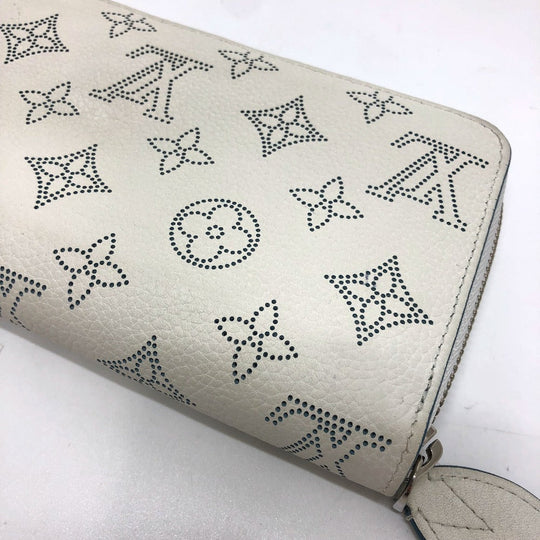 LOUIS VUITTON Long Wallet Purse M69215 Monogram Mahina white Monogram Mahina Zippy wallet