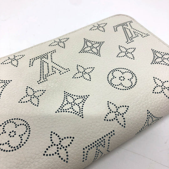 LOUIS VUITTON Long Wallet Purse M69215 Monogram Mahina white Monogram Mahina Zippy wallet