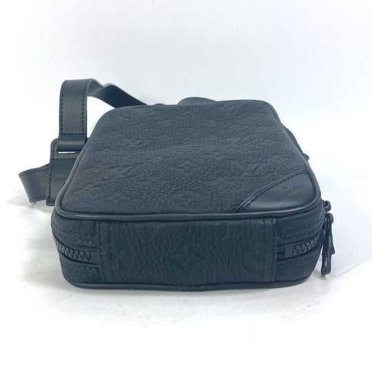 LOUIS VUITTON Shoulder Bag M53298 Taurillon Clemence black Monogram Utility side bag mens Used Authentic