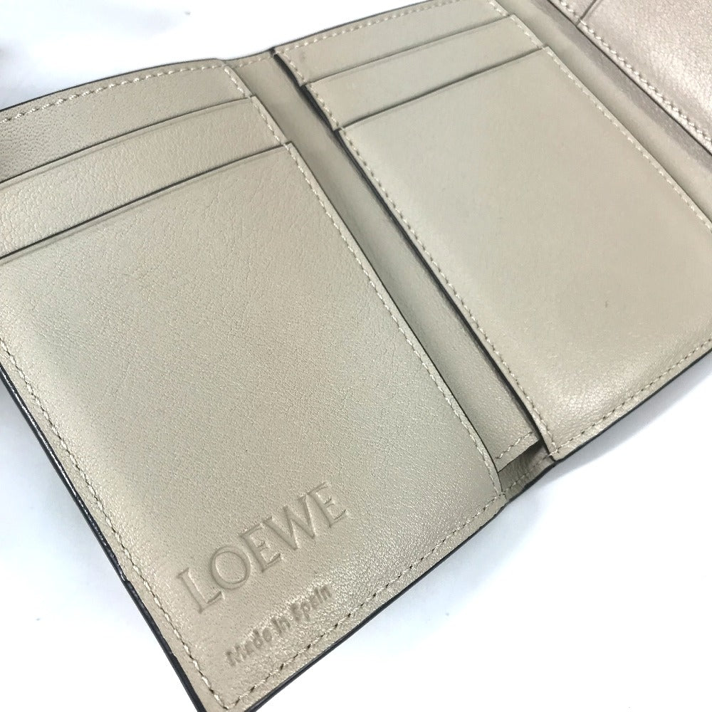 LOEWE Trifold wallet leather green anagram Small bar Tikal wallet Women Used Authentic