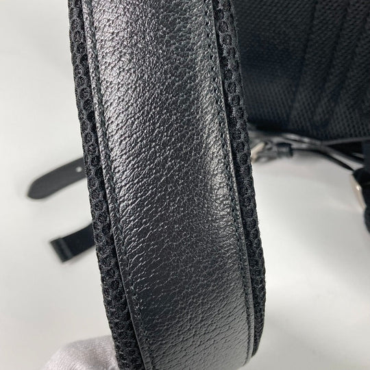 GUCCI Backpack 696013 GG Supreme Canvas black Interlocking G Medium backpack mens Used Authentic