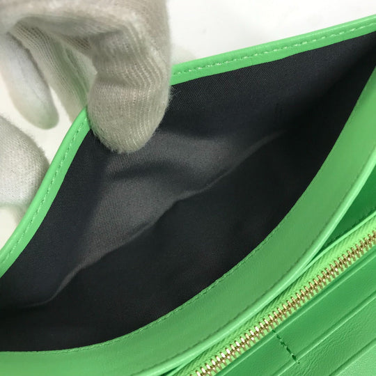 FENDI Long Wallet Purse 8M0251 leather green Baguette Continental Wallet Women Used Authentic