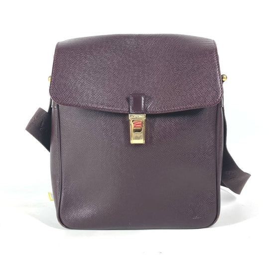 LOUIS VUITTON Shoulder Bag M30826 Taiga Leather purple Taiga Yaranga mens Used Authentic