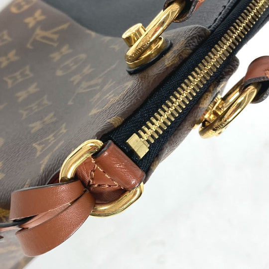 LOUIS VUITTON Shoulder Bag M43948 Monogram canvas Brown Monogram V Tote BB Women Used Authentic