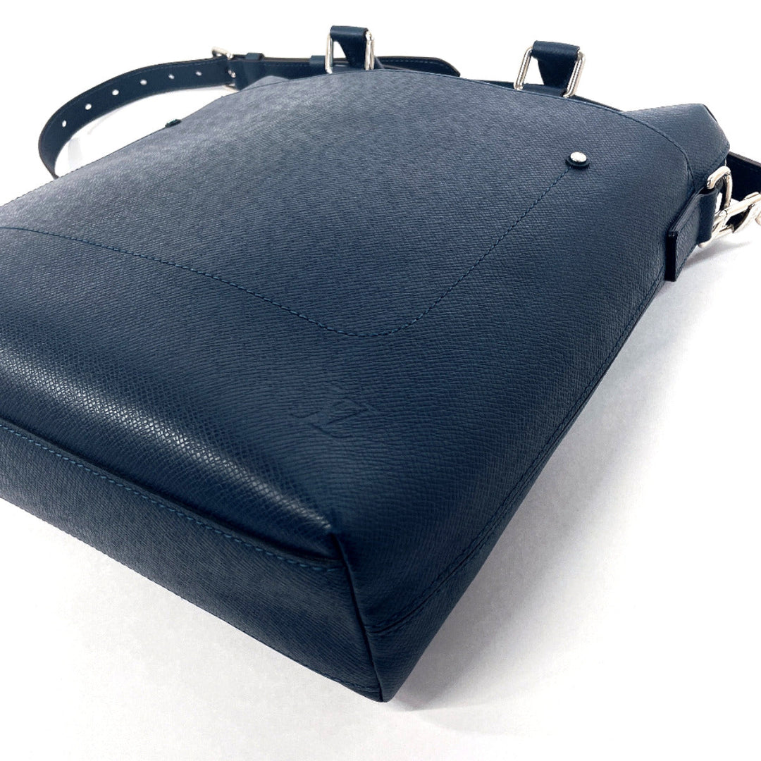 LOUIS VUITTON Business bag M30213 Taiga Navy Watcher tote