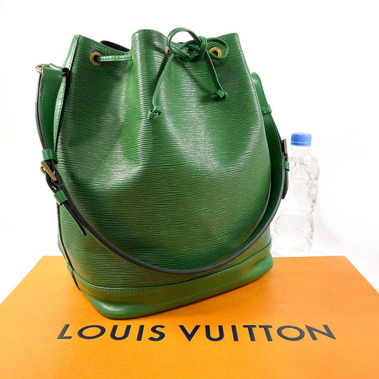 LOUIS VUITTON Shoulder Bag M44004 Epi Leather green Noe Women Used Authentic