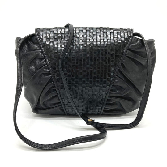 FENDI Shoulder Bag leather black Quilting Gathered