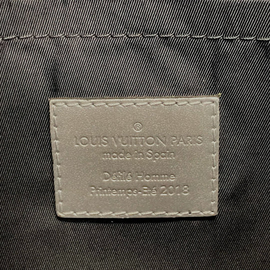 LOUIS VUITTON Shoulder Bag M43859 Monogram Canvas, Monogram Reflect Canvas Silver Monogram reflect Messenger PM mens Used Authentic