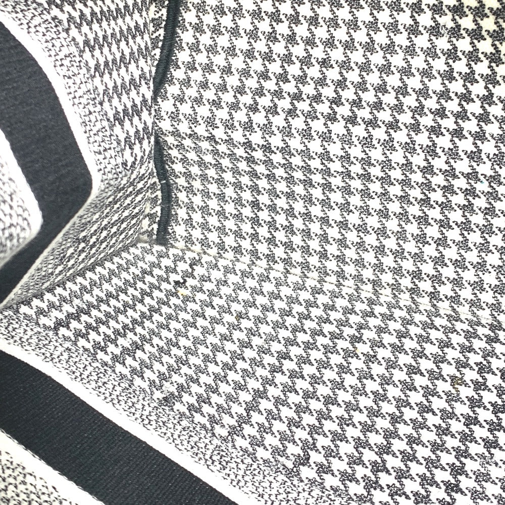 Dior Tote Bag canvas White / black Houndstooth Shoulder Bag Hound Tooth Embroidery Women Used Authentic