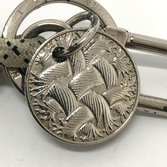 LOUIS VUITTON Bag charm MP1622 metal white Christopher nemes Key ring mens Used Authentic