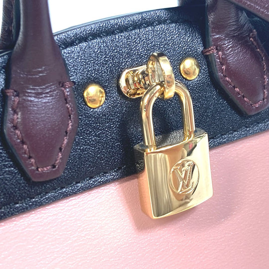 LOUIS VUITTON key ring MP1787 leather pink City steamer