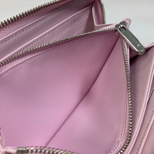 LOUIS VUITTON Long Wallet Purse M81426 monogram mahina leather purple Monogram Mahina Zippy wallet Women Used Authentic