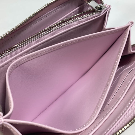 LOUIS VUITTON Long Wallet Purse M81426 monogram mahina leather purple Monogram Mahina Zippy wallet Women Used Authentic