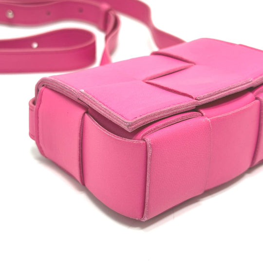 BOTTEGAVENETA Shoulder Bag leather pink MAXI INTRECCIATO cassette mini Women Used Authentic