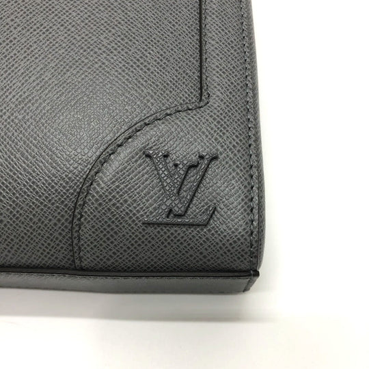 LOUIS VUITTON Business bag M30856 Taiga Leather gray Taiga Slim briefcase