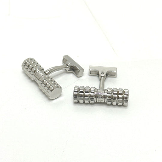 LOUIS VUITTON cuffs M66358 metal Silver Bouton de manchette digit