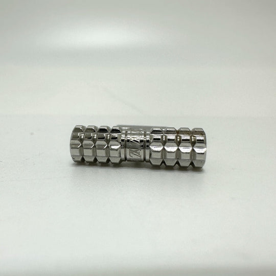 LOUIS VUITTON cuffs M66358 metal Silver Bouton de manchette digit
