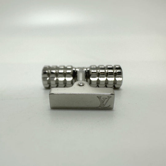 LOUIS VUITTON cuffs M66358 metal Silver Bouton de manchette digit