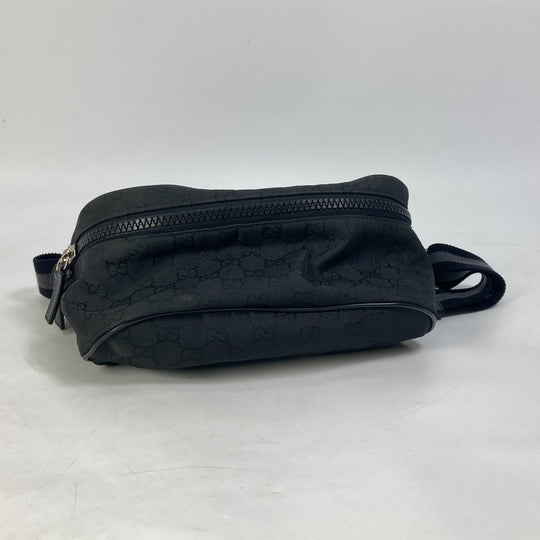 GUCCI Waist bag 449182 Nylon black GG Belt bag Shoulder Bag mens Used Authentic