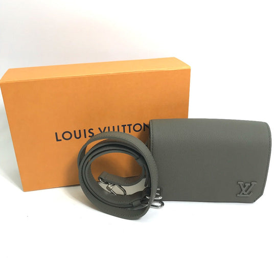 LOUIS VUITTON Shoulder Bag M82281 leather Gray type Aerogram Fastline Wearable Wallet mens Used Authentic