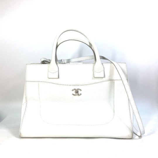 CHANEL Handbag A69931 Caviar skin white CC COCO Mark neo executive large Women Used Authentic