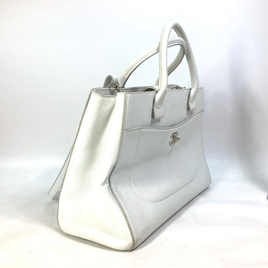 CHANEL Handbag A69931 Caviar skin white CC COCO Mark neo executive large Women Used Authentic