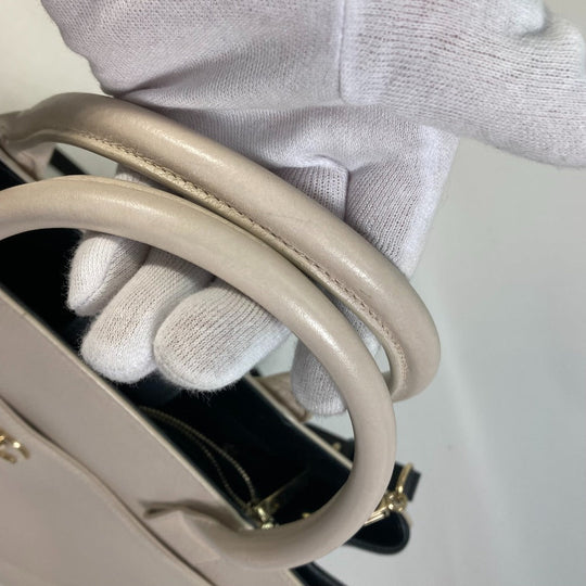 CHANEL Handbag leather beige CC COCO Mark Bicolor Neo Executive Women Used Authentic