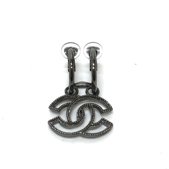 CHANEL Earring metal black CC COCO Mark Women Used Authentic