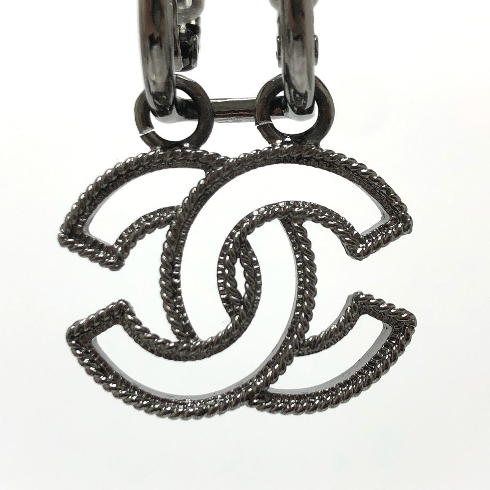 CHANEL Earring metal black CC COCO Mark Women Used Authentic