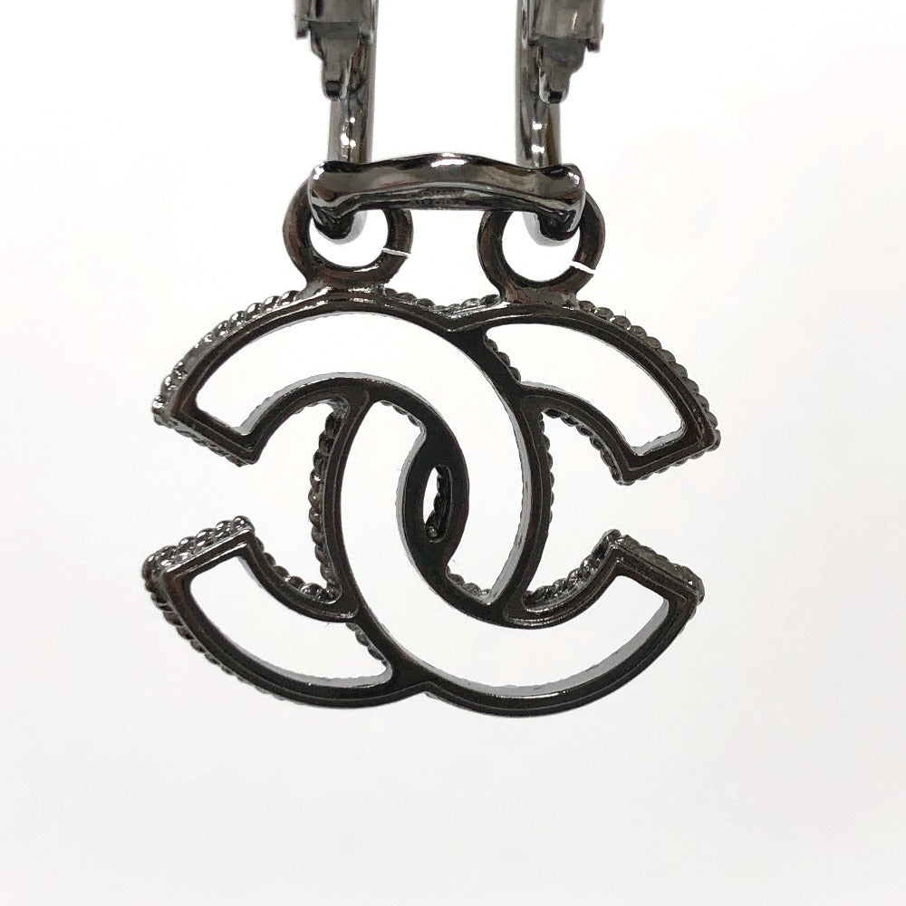 CHANEL Earring metal black CC COCO Mark Women Used Authentic