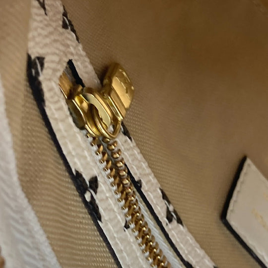 LOUIS VUITTON Handbag M44572 Monogram giant canvas white Monogram Giant Speedy bandouliere30 Women Used Authentic