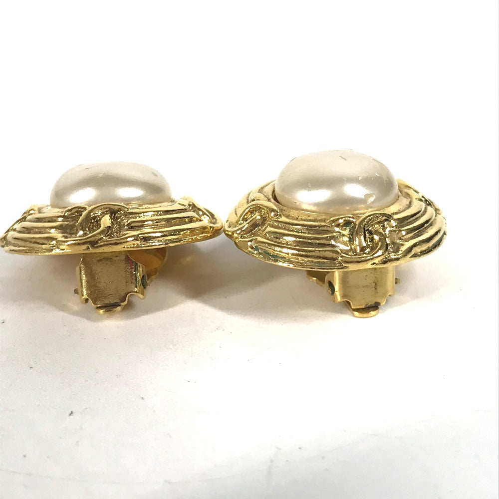 CHANEL Earring metal gold vintage CC COCO Mark 4-row fake pearl Women Used Authentic