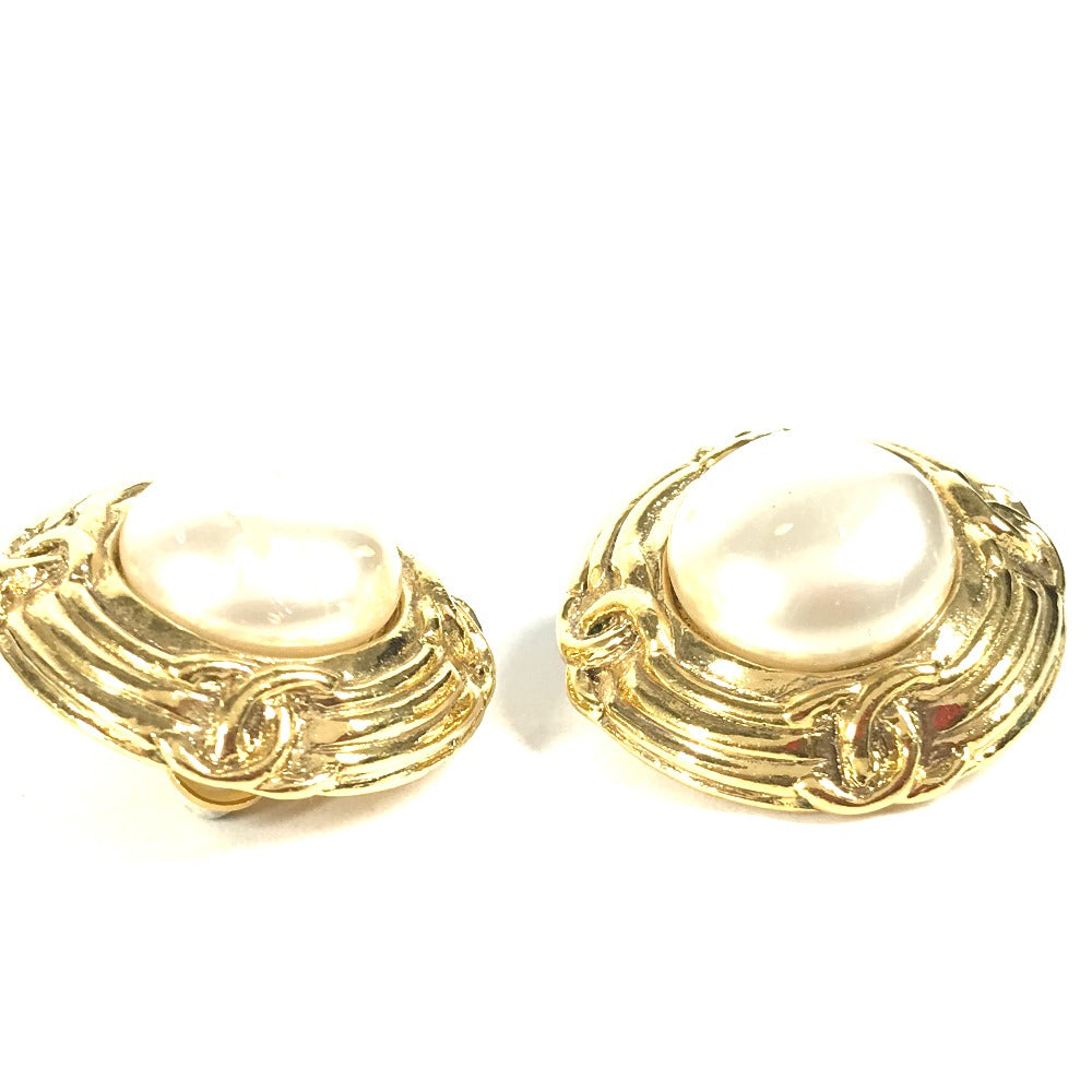 CHANEL Earring metal gold vintage CC COCO Mark 4-row fake pearl Women Used Authentic