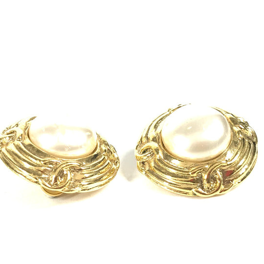 CHANEL Earring metal gold vintage CC COCO Mark 4-row fake pearl Women Used Authentic