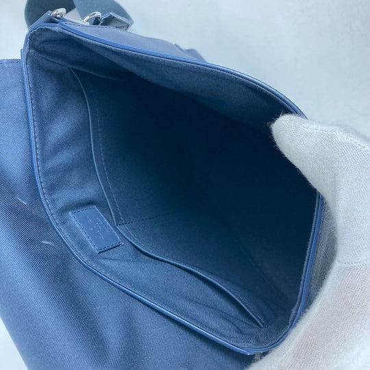 LOUIS VUITTON Shoulder Bag M21363 Cowhide leather Navy LV Aerogram takeoff messenger mens Used Authentic