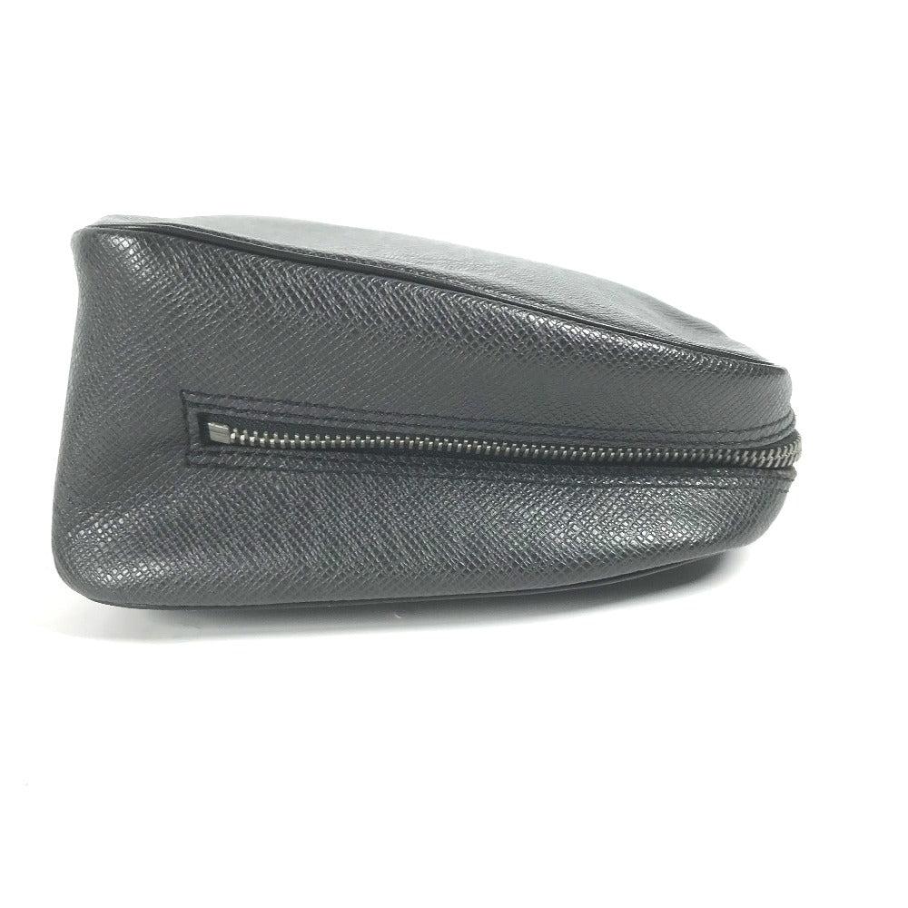 LOUIS VUITTON business bag M30212 Taiga Leather black Taiga Truth Cracking Tat GM mens Used Authentic