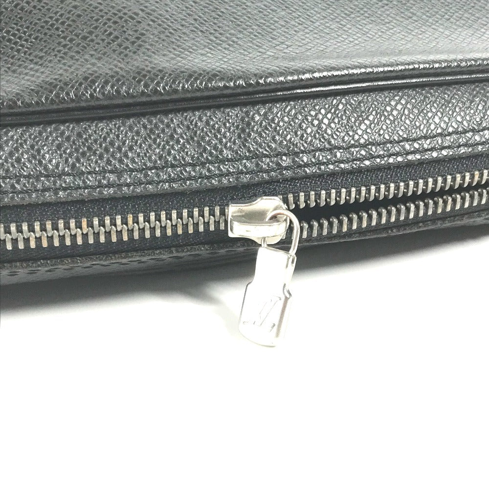 LOUIS VUITTON business bag M30212 Taiga Leather black Taiga Truth Cracking Tat GM mens Used Authentic