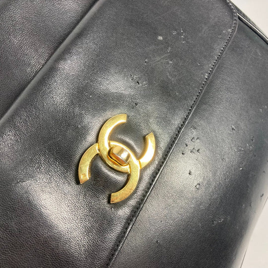 CHANEL Shoulder Bag lambskin black vintage CC COCO Mark Women Used Authentic