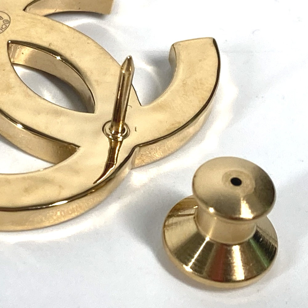 CHANEL Brooch metal gold B24S CC COCO Mark Fake Pearl Women Used Authentic