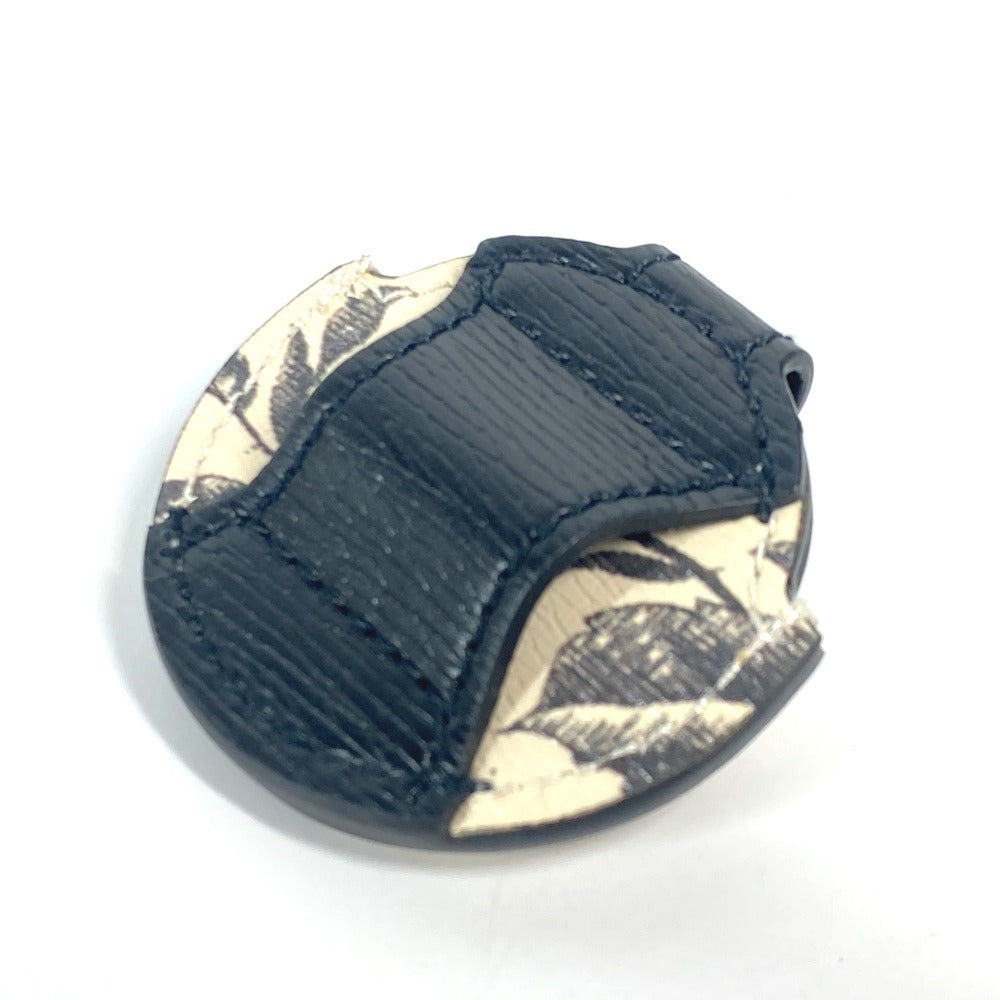GUCCI charm leather white AirTag holder AirTag