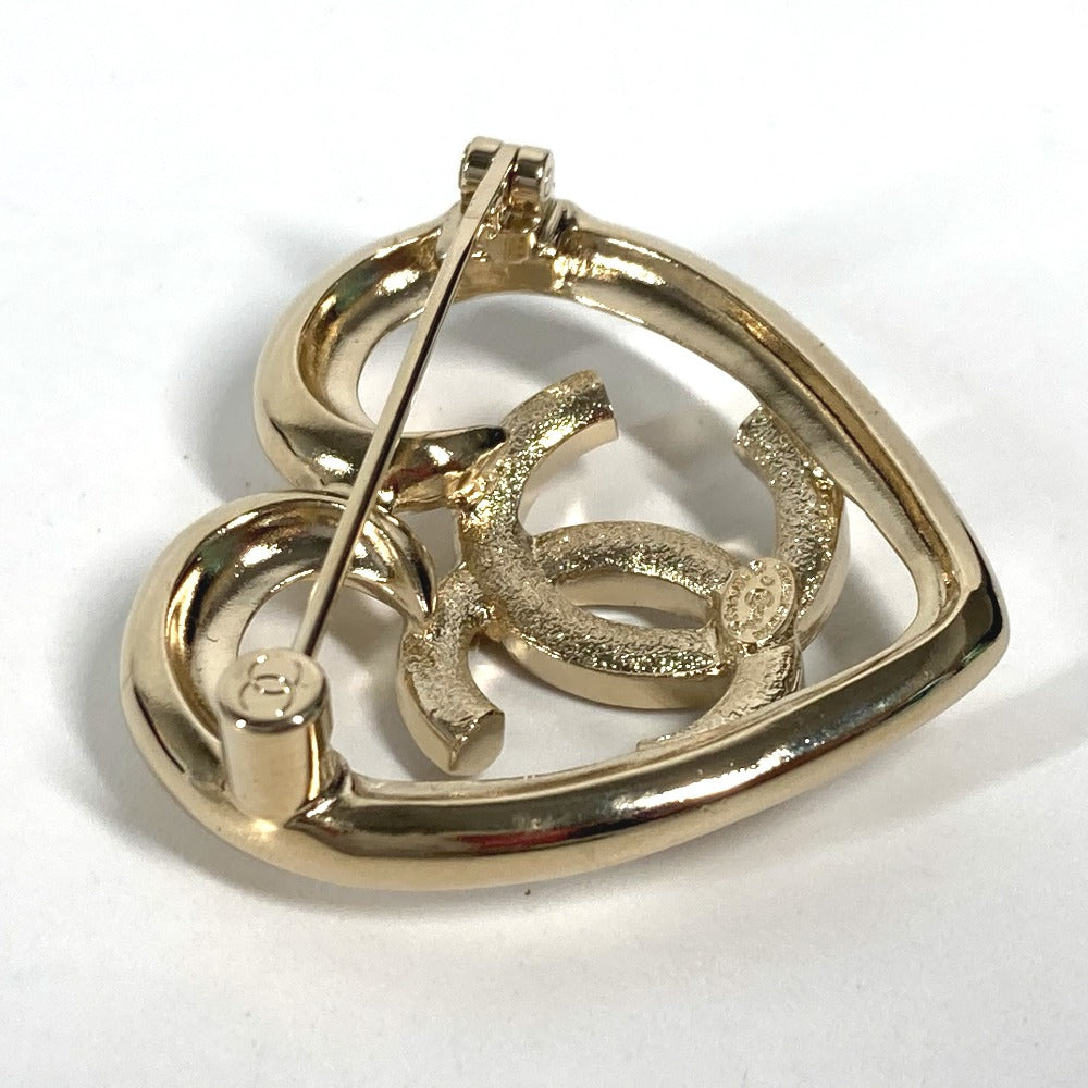CHANEL Brooch metal gold P23C CC COCO Mark Heart Rhinestone Women Used Authentic