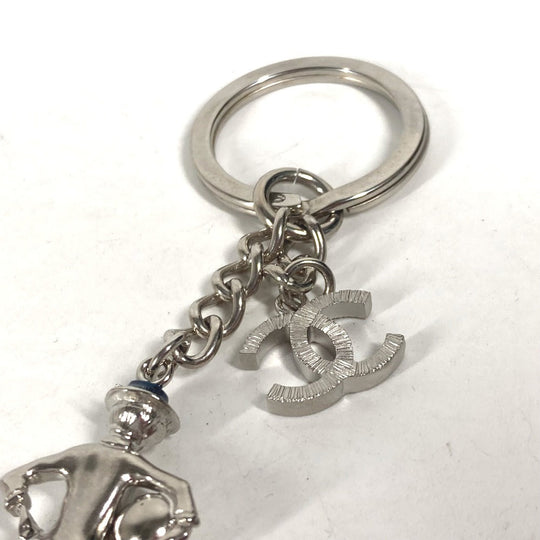 CHANEL key ring metal Silver CC COCO Mark Coco D'or Coco Chanel Camellia Fake Pearl Women Used Authentic