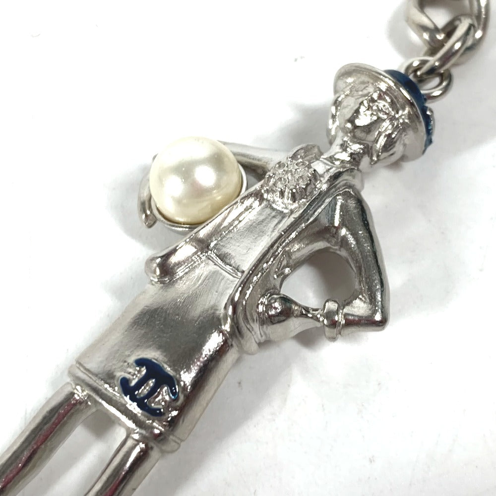 CHANEL key ring metal Silver CC COCO Mark Coco D'or Coco Chanel Camellia Fake Pearl Women Used Authentic