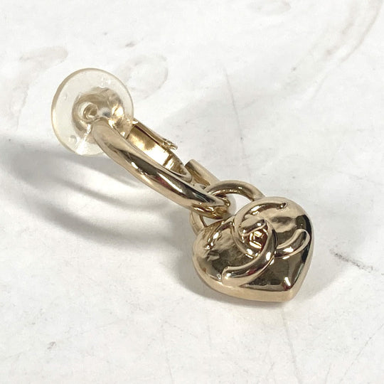 CHANEL Earring metal gold 22B CC COCO Mark Heart