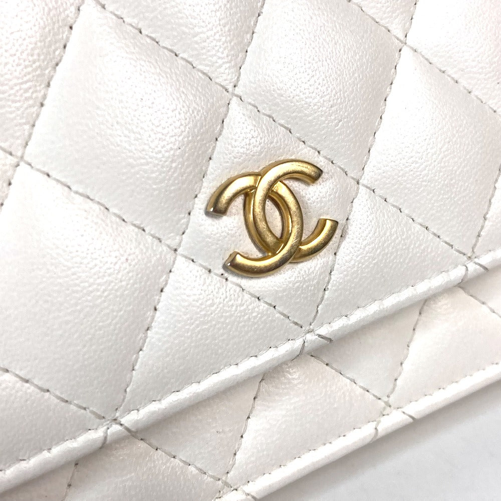 CHANEL Long Wallet Purse leather white Crossbody bag CC COCO Mark Frill Chain Wallet Women Used Authentic