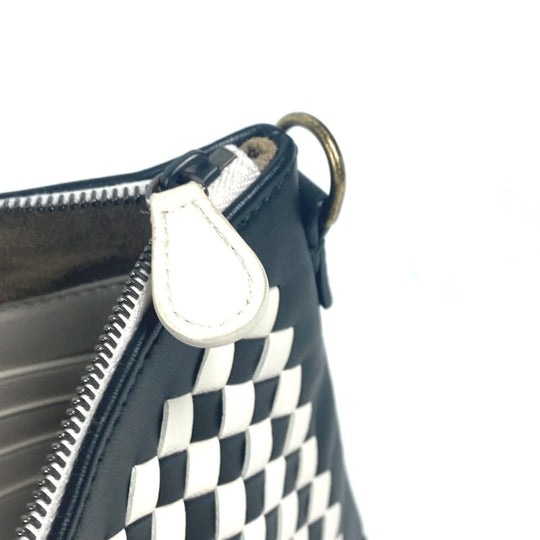 BOTTEGAVENETA Shoulder Bag leather black Crossbody pochette INTRECCIATO unisex(Unisex) Used Authentic