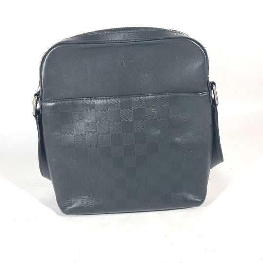 LOUIS VUITTON Shoulder Bag N23355 Damier Anfini Leather black Damier Anfini Pochette District mens Used Authentic