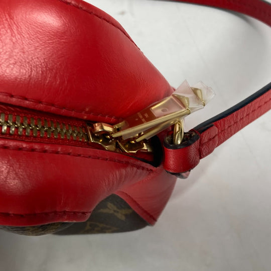LOUIS VUITTON Shoulder Bag M43556 Monogram canvas Red Monogram Saintonge Women Used Authentic