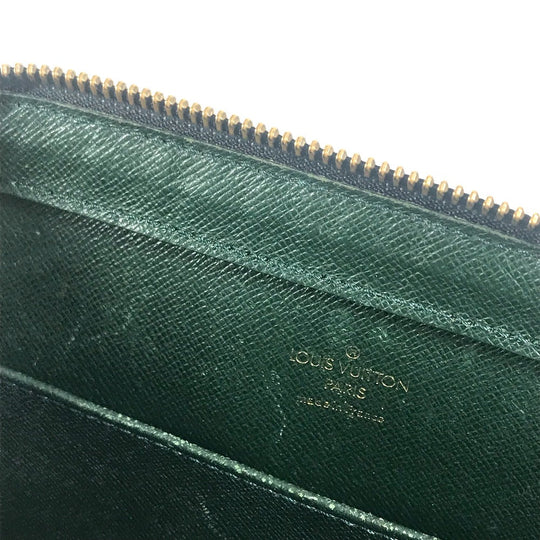 LOUIS VUITTON business bag M30184 Taiga Leather green Taiga Baikal mens Used Authentic